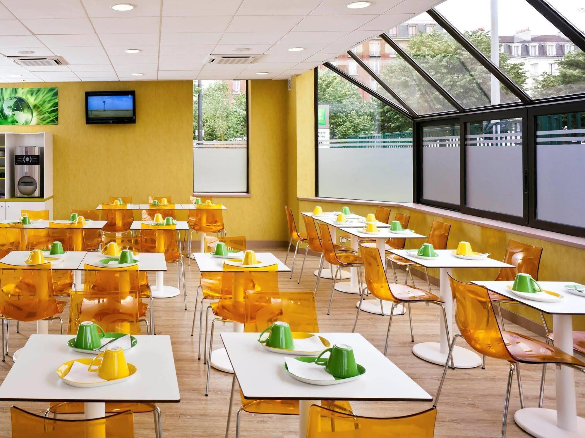 Hotel Ibis Styles Paris Saint Denis La Plaine Exterior foto